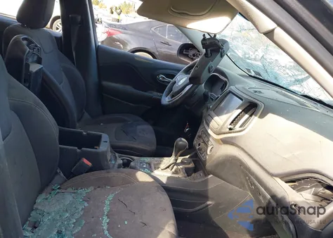 2015 Jeep Cherokee Latitude из США, поврежденный, VIN 1C4PJMCS9FW551307